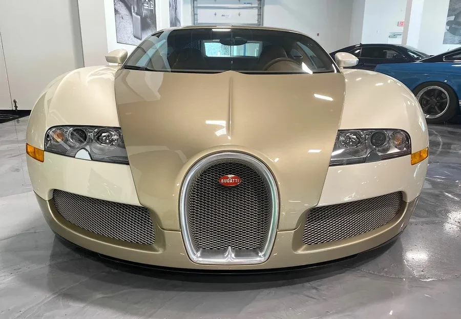 2008 Bugatti Veyron 1