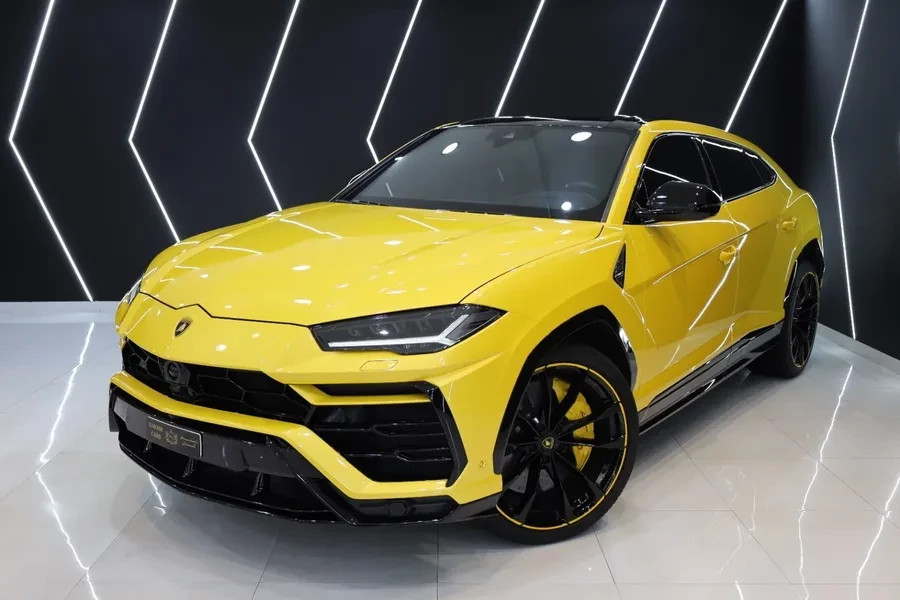 2022 Lamborghini Urus unknown