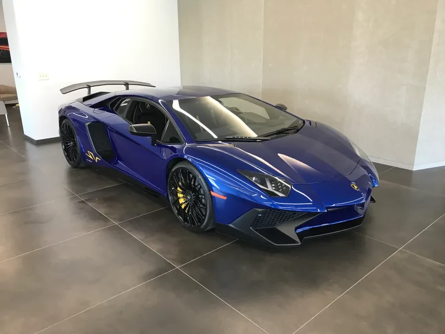 2017 Lamborghini Aventador