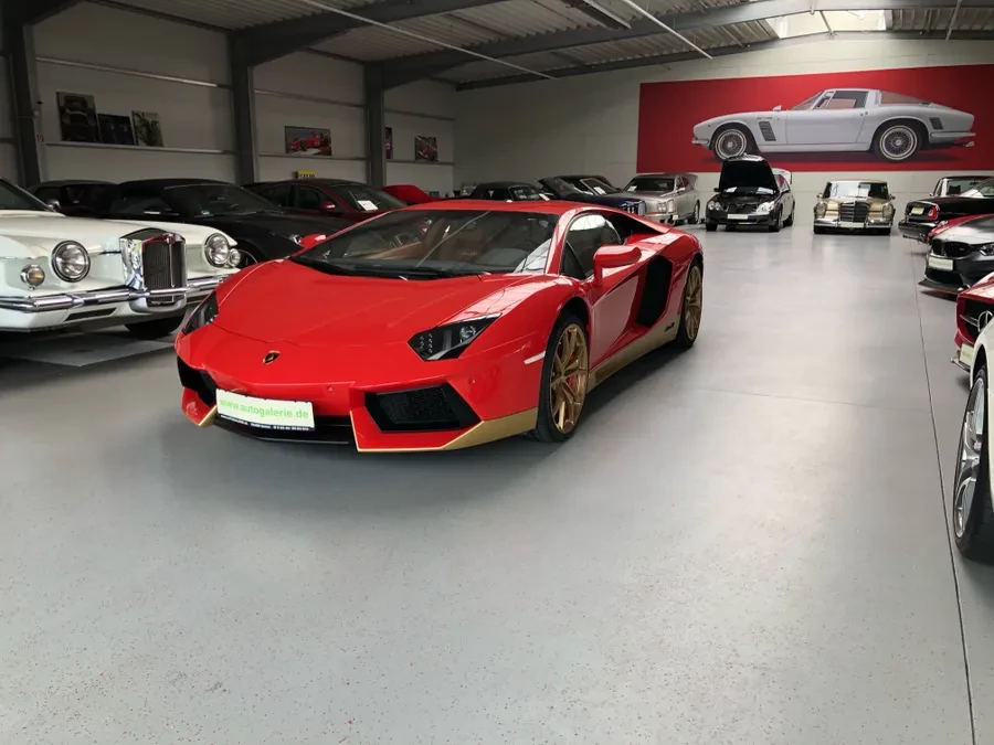 2016 Lamborghini Aventador