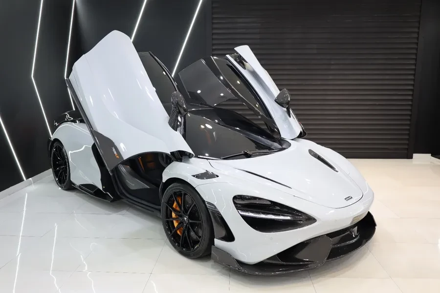 2021 McLaren 765LT unknown