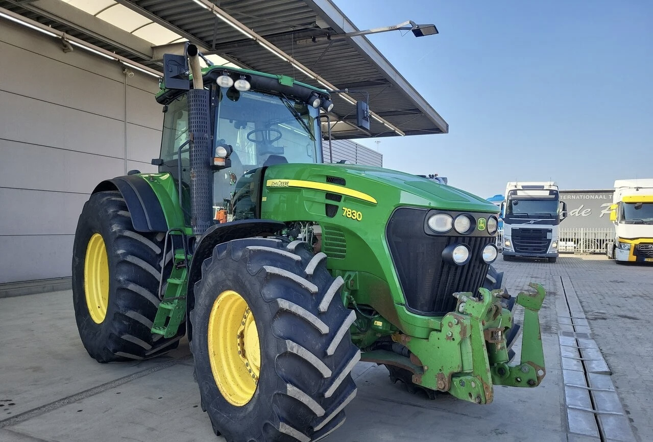 John Deere 7830 AP 4X4 Tractor Farm equipment