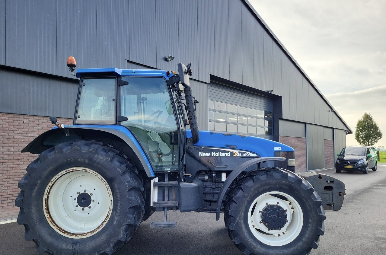 New Holland TM155 4X4 Tractor Farm equipment