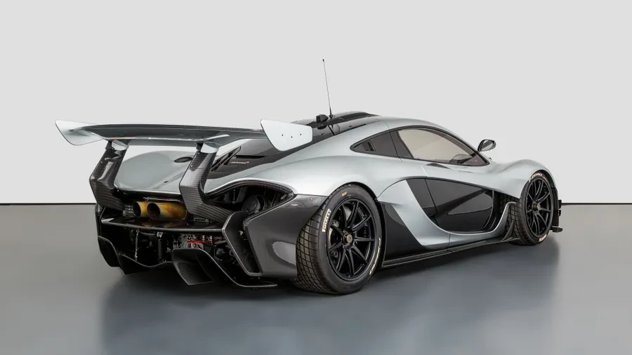 2015 McLaren P1 GTR rwd